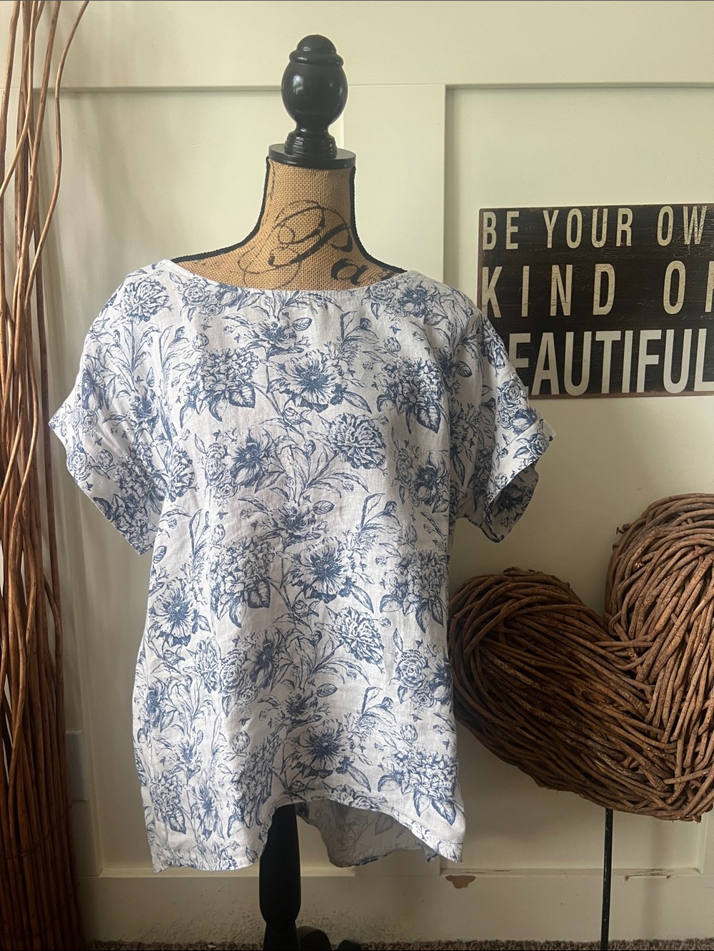 Casual Blue Floral Short Sleeve Linen-Blend Top